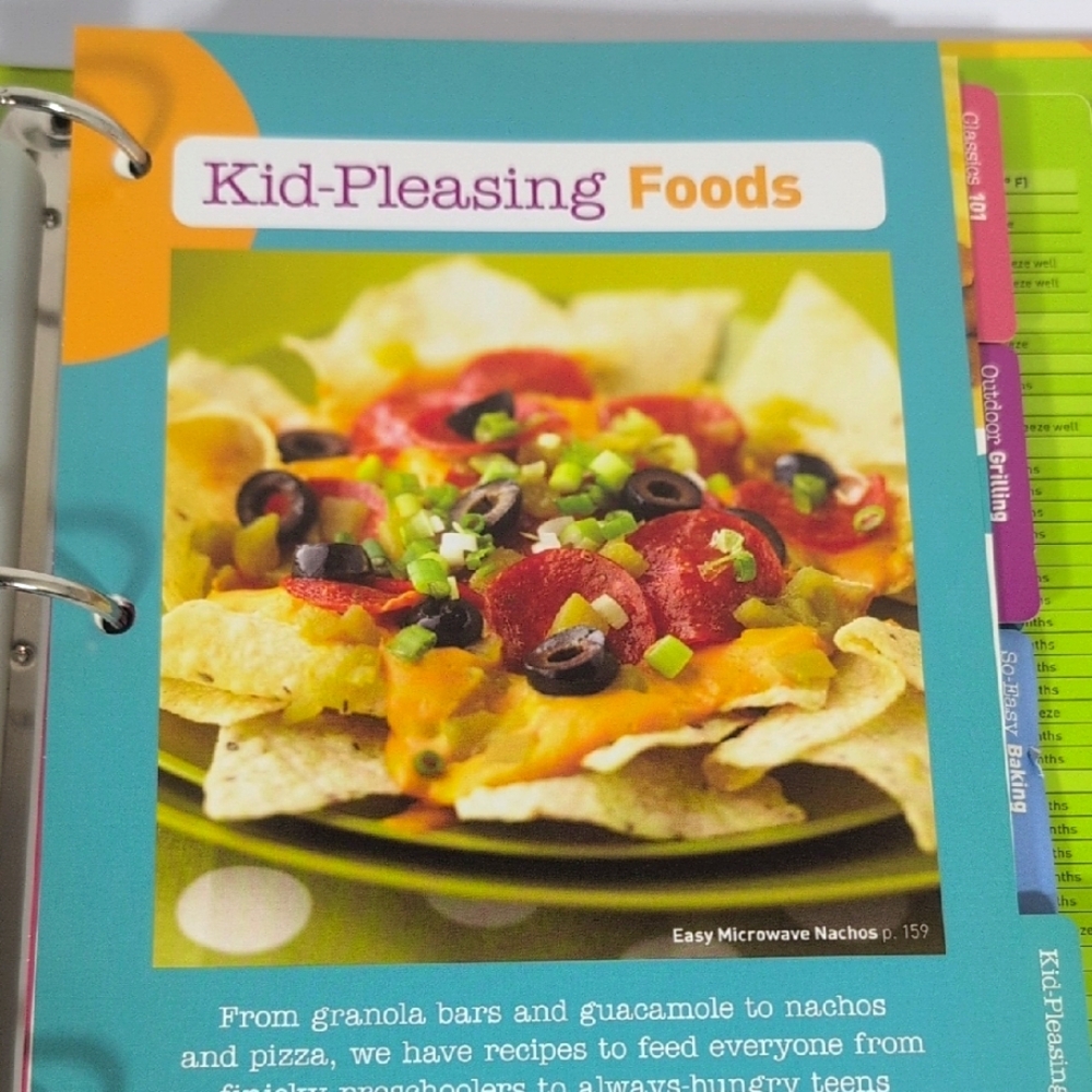 Family Circle Binder Cookbook - Picture 8 of 10